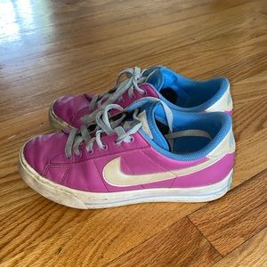 vintage nike shoes